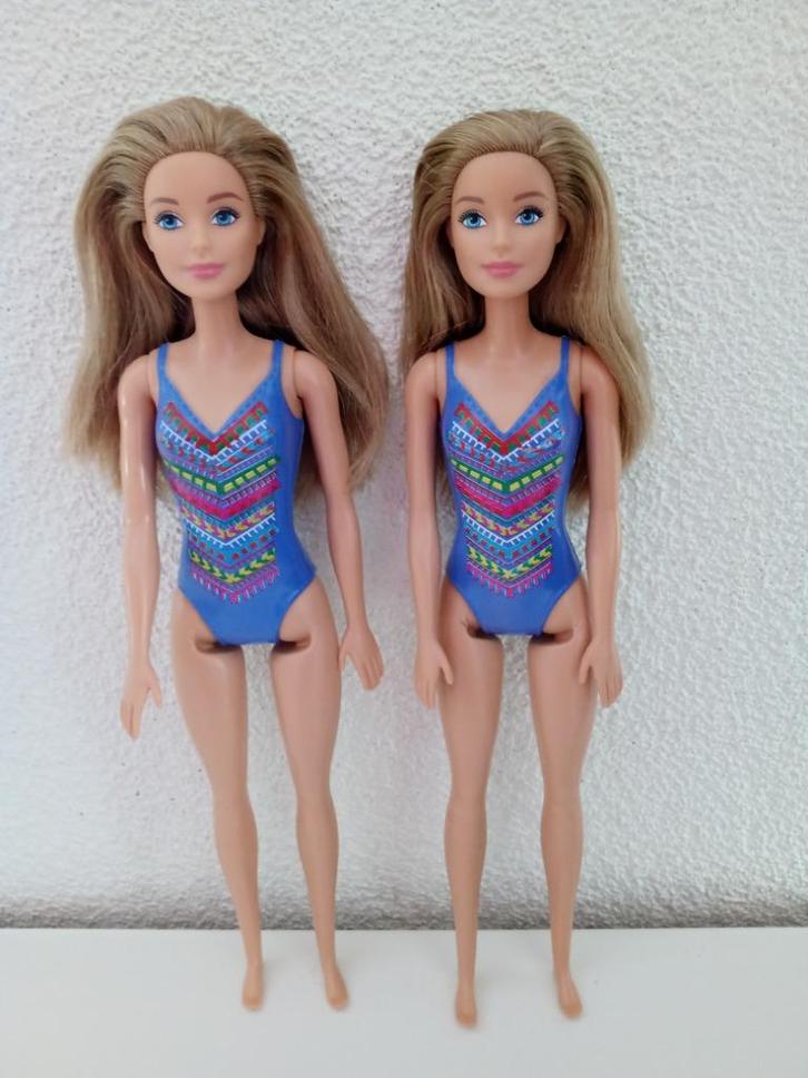 2 Beach Barbie Poppen FJD97, Kinderen en Baby's, Speelgoed | Poppen, Gebruikt, Barbie, Ophalen of Verzenden