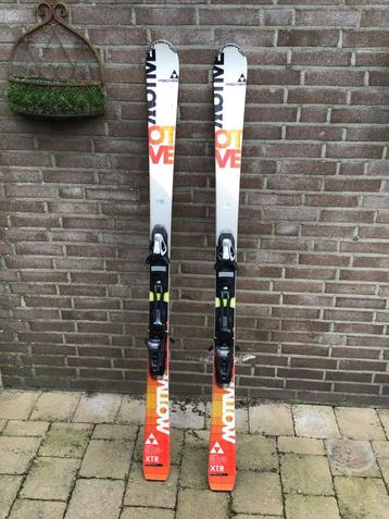 Fischer XTR Motive ski’s met opberghoes beschikbaar voor biedingen