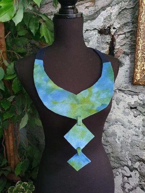 Uniek! Prachtige sprookjesvilt ketting in kleuren van de zee, Sieraden, Tassen en Uiterlijk, Kettingen, Nieuw, Overige materialen
