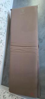 Bambata Wildebeest Zelfopblaasbare luchtbedden 2x, Caravans en Kamperen, Ophalen of Verzenden, Ingebouwde pomp, Gebruikt, 1-persoons