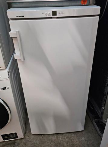 Nette Liebherr vriezer nofrost  beschikbaar voor biedingen