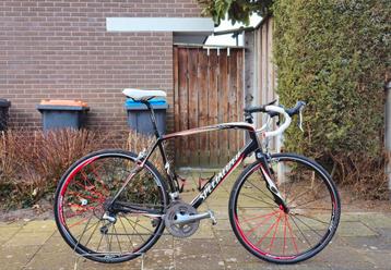 Specialized Roubaix pro volledig Dura ace
- Roval Ech beschikbaar voor biedingen