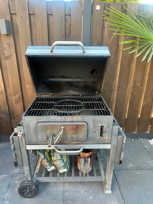 Tarrington House Barbecue met Deksel, Tuin en Terras, Barbecue-accessoires, Gebruikt, Ophalen