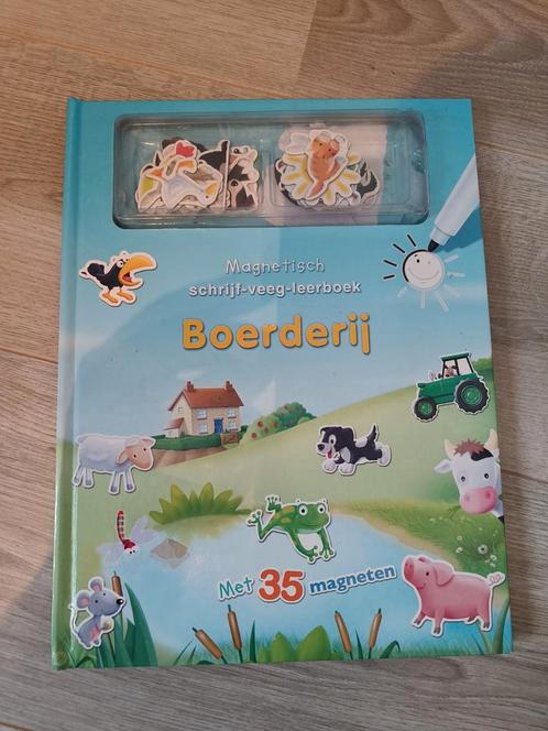 B. Apsley - Boerderij, Boeken, Kinderboeken | Jeugd | onder 10 jaar, Zo goed als nieuw, Ophalen of Verzenden