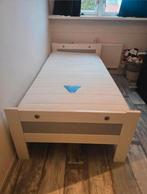 Mooi eenpersoonsbed met wit houten frame en matras, 90 cm, Eenpersoons, Wit, Ophalen of Verzenden