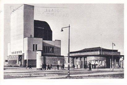 ROTTERDAM,- Ventilatiegebouw Maastunnel.  19-01, Verzamelen, Ansichtkaarten | Nederland, Gelopen, Zuid-Holland, 1940 tot 1960