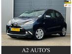 Toyota Aygo 1.0 VVT-i x-play, Voorwielaandrijving, Euro 5, Stof, Gebruikt