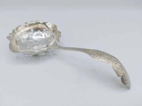 Zilveren strooilepel, Chr. J. Brunings, Joure, 1854, Antiek en Kunst, Antiek | Goud en Zilver, Zilver, Verzenden