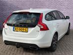 Volvo V60 1.5 T3 Polar+ Dynamic |Trekhaak| Schuif/kantel dak, Auto's, 4 cilinders, Wit, Parkeerassistent, 152 pk