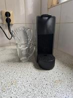Nespresso Essenza Mini, Espresso apparaat, Ophalen of Verzenden, Zo goed als nieuw, Koffiepads en cups