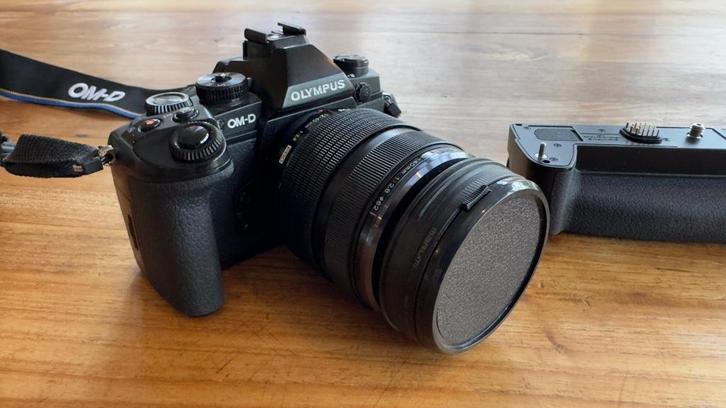 Olympus OM-D E-M1  Systeemcamera met extra lens, Audio, Tv en Foto, Fotocamera's Digitaal, Zo goed als nieuw, Olympus, Geen optische zoom