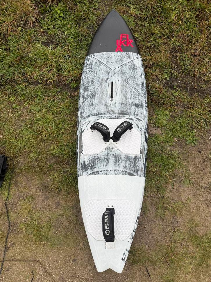 Flikka Custom Quad 86L, Watersport en Boten, Windsurfen, Gebruikt, Plank, Minder dan 250 cm, Met vin(nen), Ophalen of Verzenden