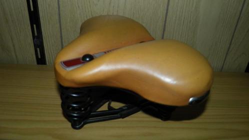 Dameszadel Lepper Hygia., Fietsen en Brommers, Fietsonderdelen, Zo goed als nieuw, Oldtimer, Zadel, Ophalen