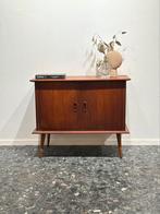 Vintage Retro Teak Wandkast Audio Tv Meubel Dressoir Kast, Ophalen of Verzenden, Zo goed als nieuw, 25 tot 50 cm