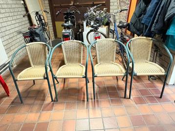 Set van 4 tuinstoelen beschikbaar voor biedingen