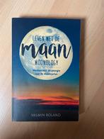 Leven met de maan - Yasmin Boland, Ophalen of Verzenden, Zo goed als nieuw, Astrologie, Achtergrond en Informatie