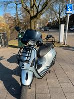 Vespa sprint, Ophalen of Verzenden, Zo goed als nieuw