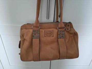 Beige leren tas van Henders en Hazel  beschikbaar voor biedingen