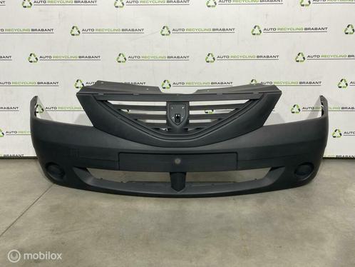 Voorbumper Dacia Logan NIEUW ORIGINEEL 8200697211 6001549906, Auto-onderdelen, Carrosserie en Plaatwerk, Bumper, Voor, Gebruikt