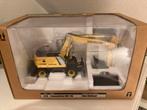 Profarm toys new holland WE 170 mobiele graafmachine 1:32., Ophalen of Verzenden, Nieuw, Tractor of Landbouw, Britains