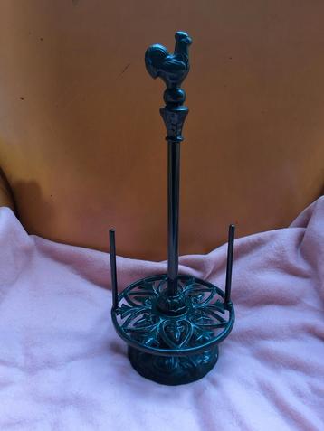 Keukenrolhouder met Haan gietijzer brocante curiosa  beschikbaar voor biedingen