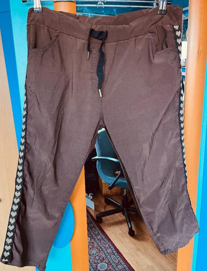 leuike bruine bermuda met hartjesbiezen 42/44 nieuw, Kleding | Dames, Broeken en Pantalons, Nieuw, Maat 42/44 (L), Bruin, Lang