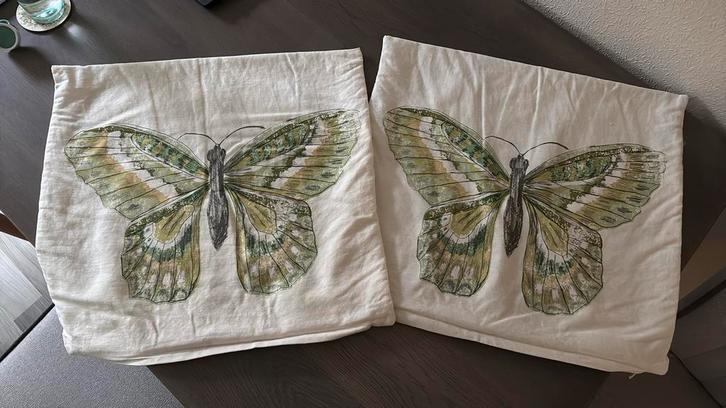 Vlinder kussenhoesjes, Huis en Inrichting, Woonaccessoires | Kussens, Zo goed als nieuw, Vierkant, Ophalen
