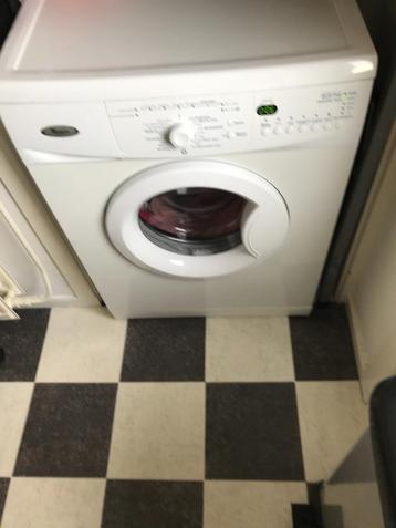 Wasmachine merk Whirpool 7 kg Weinig gebruikt. Wegens samenw
