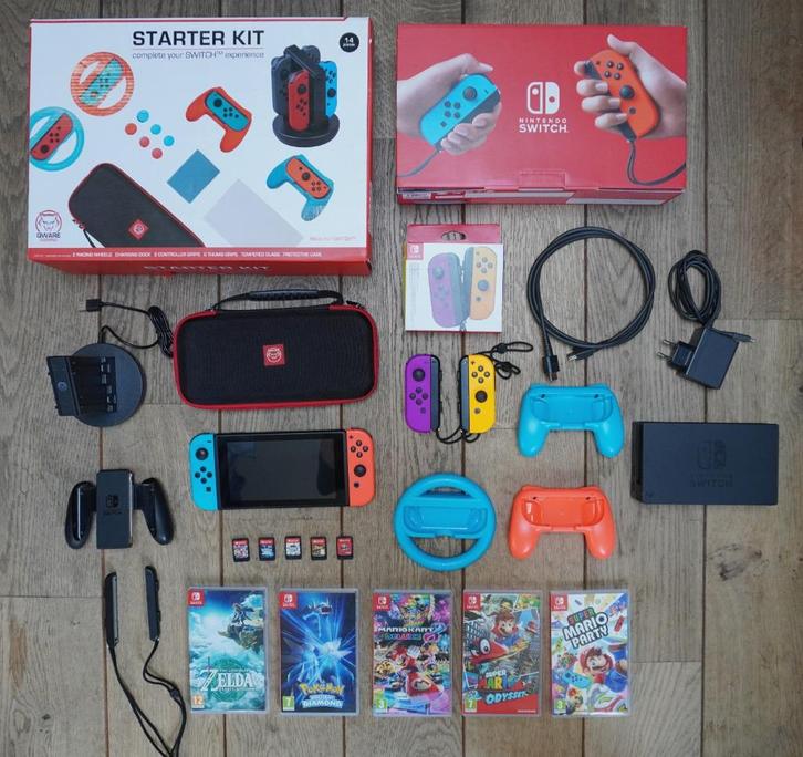 Nintendo Switch + Games & Starter Kit, Spelcomputers en Games, Spelcomputers | Nintendo Switch, Zo goed als nieuw, Switch Original