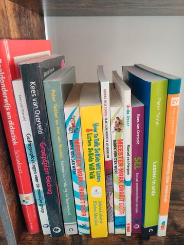 Boeken over (basis)onderwijs (PABO-boeken) beschikbaar voor biedingen