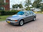 BMW E39 528i Automaat | Aspensilber | Dakje | Cruise | Airco, Auto's, BMW, Automaat, Achterwielaandrijving, 2000 kg, 1505 kg