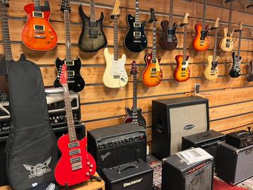 St.Blues gitaar en Radix Osiris met Gibson pickups beschikbaar voor biedingen