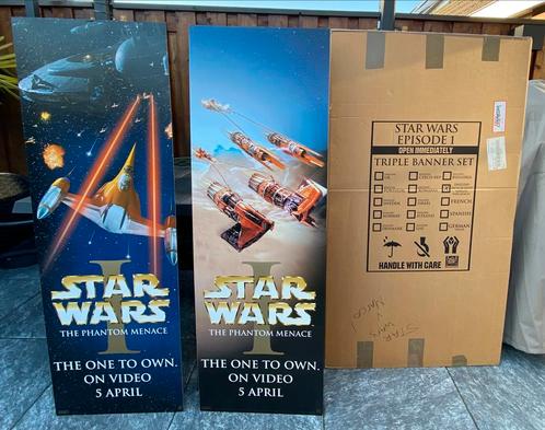 Te koop. 2x STAR WARS kartonnen banners. In originele doos., Verzamelen, Star Wars, Nieuw, Boek of Poster, Ophalen