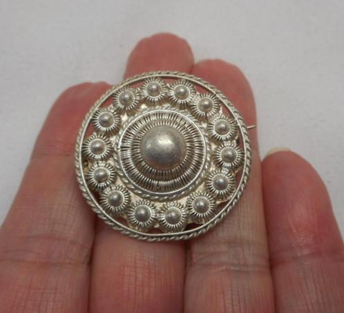 Zilveren Zeeuwse knoppen broche nr.1211, Sieraden, Tassen en Uiterlijk, Broches, Zo goed als nieuw, Zilver, Zilver, Minder dan 4 cm