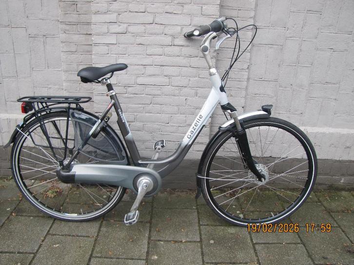 dames fiets in perfecte staat, Fietsen en Brommers, Fietsen | Dames | Damesfietsen, Zo goed als nieuw, Gazelle, Versnellingen