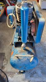 Grote compressor 220V, Doe-het-zelf en Verbouw, Compressors, Ophalen, Gebruikt
