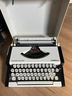 Mooie vintage Olympia typmachine, Diversen, Typemachines, Ophalen, Zo goed als nieuw