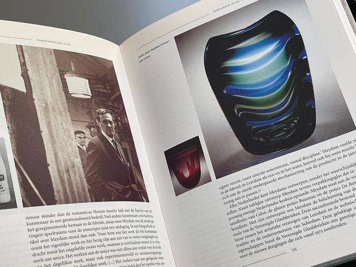 Samensmeltend glas 100 jaar N.V. Vereenigde Glasfabrieken, Antiek en Kunst, Antiek | Glas en Kristal, Ophalen of Verzenden