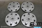 Set 16 inch wieldoppen Audi A3 / Q2 81A601147, Auto-onderdelen, Banden en Velgen, Gebruikt, Band(en)