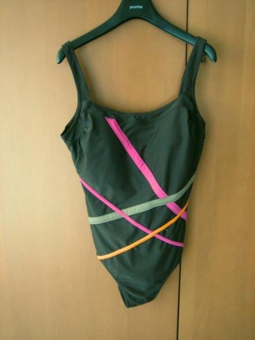 Zeer mooi corrigerend badpak NICKEY NOBEL 44 snazzeys, Kleding | Dames, Badmode en Zwemkleding, Nieuw, Badpak, Bruin, Verzenden