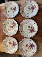 Antiek porseleinen servies – 6 borden + botervloot, Verzamelen, Ophalen, Gebruikt, Porselein, Compleet servies