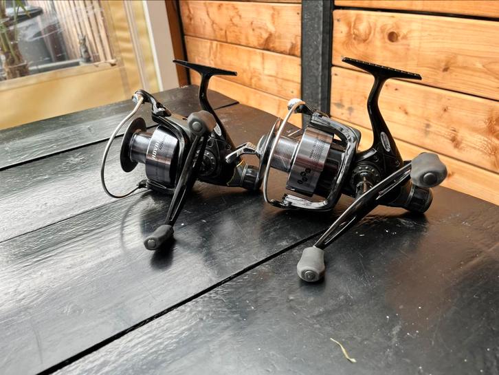 2 lelijke baitrunners LEZEN !!!!, Watersport en Boten, Hengelsport | Karpervissen, Zo goed als nieuw, Molen, Ophalen