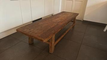 Teakhouten salontafel beschikbaar voor biedingen