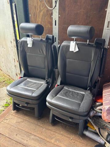 Leren stoelen met draaiplateau – Volkswagen Transporter  beschikbaar voor biedingen