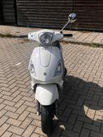 Piaggio Fly 4T met Hoes, Fietsen en Brommers, Scooters | Piaggio, Ophalen, Gebruikt, Maximaal 45 km/u, Fly