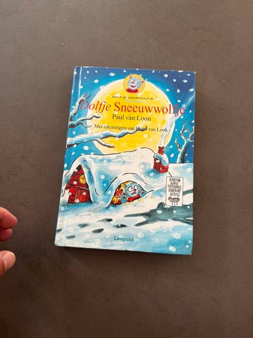 Paul van Loon - Dolfje Sneeuwwolfje, Boeken, Kinderboeken | Jeugd | onder 10 jaar, Gelezen, Ophalen of Verzenden