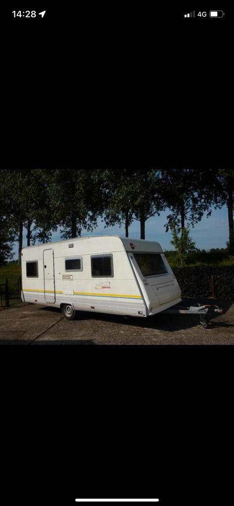 Buerstner Ventana 4664 1998 met Walker voortent, Caravans en Kamperen, Caravans, Particulier, tot en met 4, 750 - 1000 kg, Rondzit