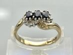 Gouden vintage ring met Saffier en Diamant. 2025/618