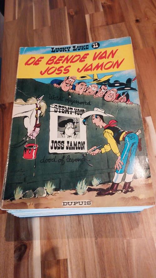 Lucky Luke - 27 losse boeken + 1 omnibus (3 delen) €5, Boeken, Stripboeken, Gelezen, Meerdere stripboeken, Ophalen of Verzenden