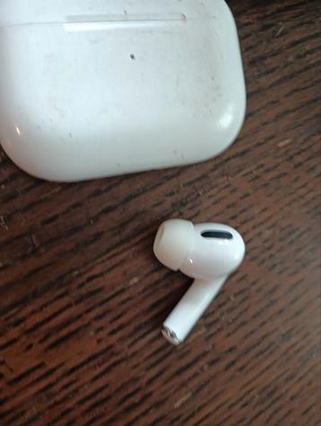 Apple AirPods Pro 2 (Zo goed als nieuw) beschikbaar voor biedingen